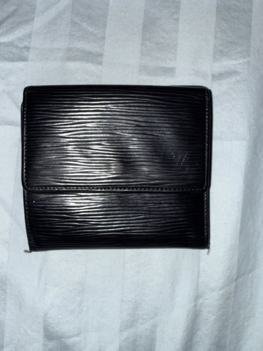 Louis Vuitton Epi Leather Black Bifold Wallet Small Snap Closure